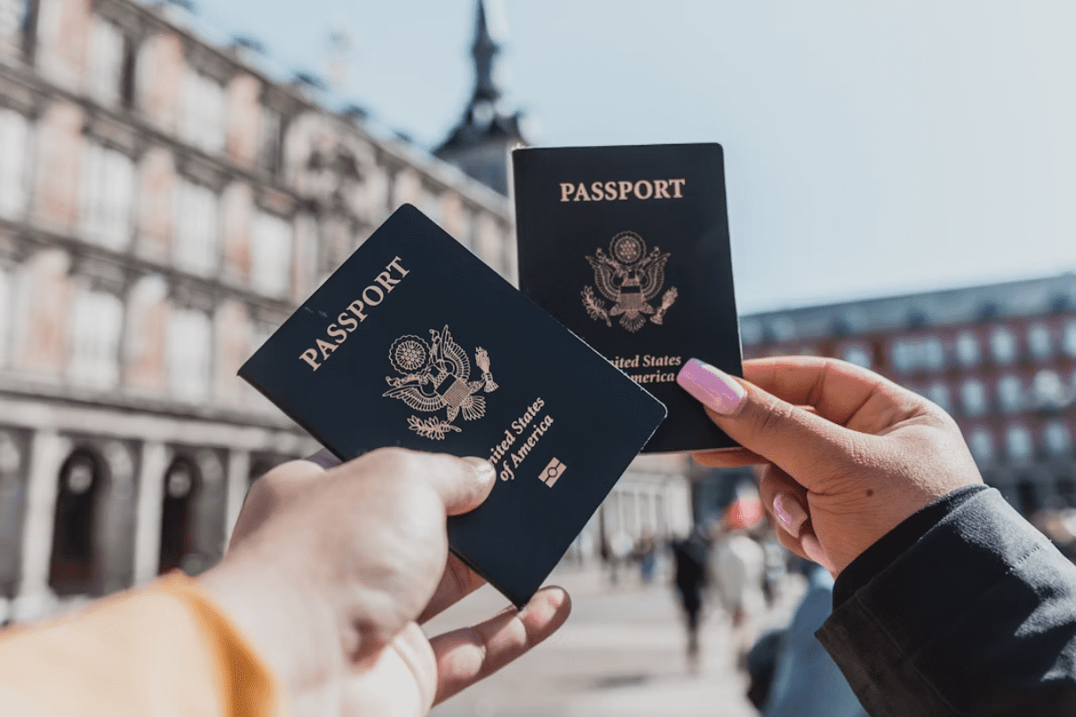 Passeports prêts pour un voyage de luxe international